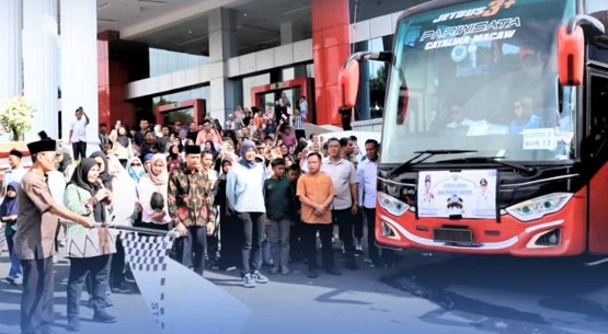 Bunda Eva Lepas Keberangkatan Jamaah Umrah 2025 di Pemkot Bandar Lampung