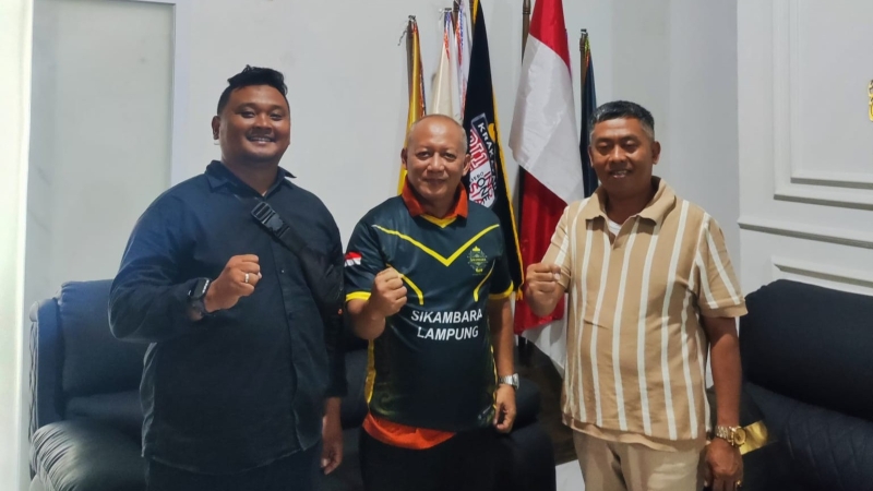 Sekretaris Muhammadiyah Lampung Resmi Gabung Komunitas Suporter Sikambara