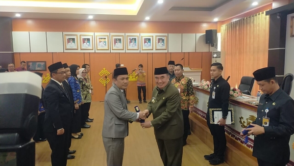 Bupati Tanggamus Lantik Pejabat dan PPPK, Serukan Revolusi Birokrasi