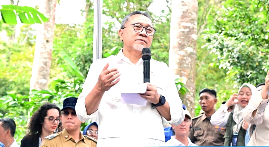 Menko Pangan Tegaskan Larangan Alih Fungsi Hutan Lindung Gunung Rajabasa