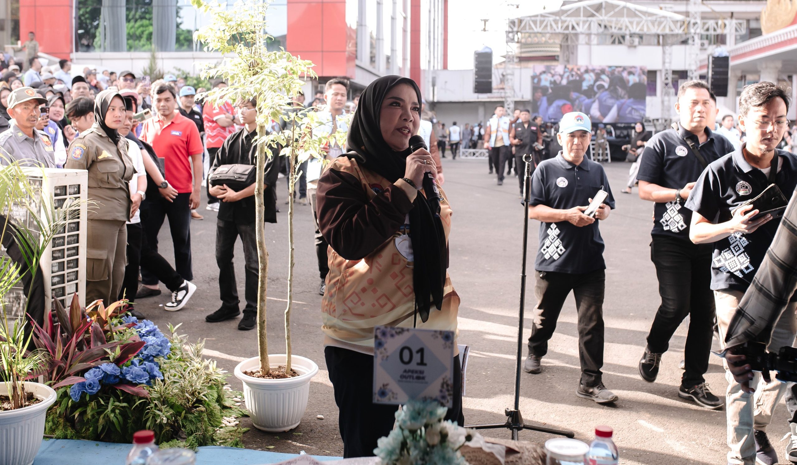 Eva Dwiana Sambut Wali Kota se-Indonesia di APEKSI Outlook 2025 Bandar Lampung