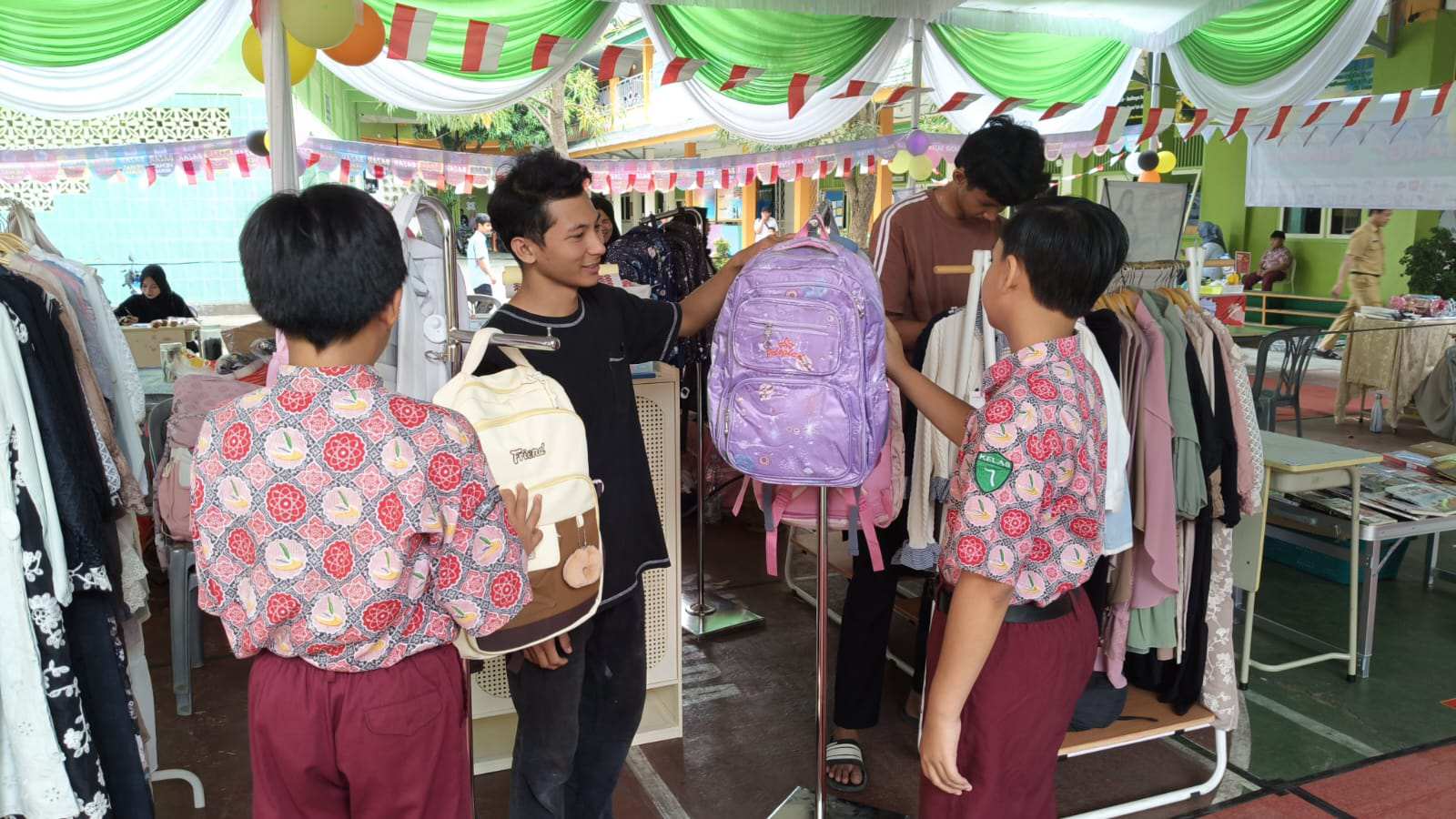 Dukung Kepedulian Sosial, Little Candy Ramaikan Bakti Sosial Komite SDIT Permata Bunda