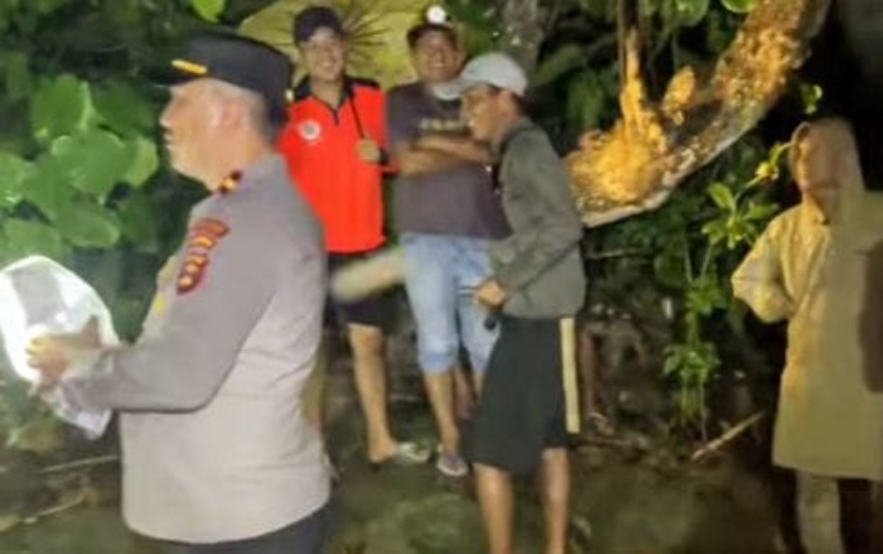 Asyik Memancing, Bocah 7 Tahun Hilang Terbawa Arus di Pantai Kotakarang Pesisir Barat