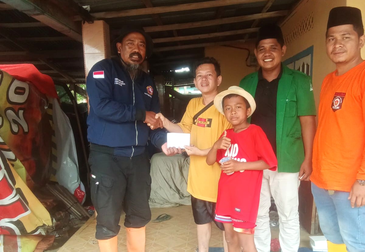 Karang Taruna Way Kanan Salurkan Bantuan untuk Korban Banjir Bandang di Sumatera Barat