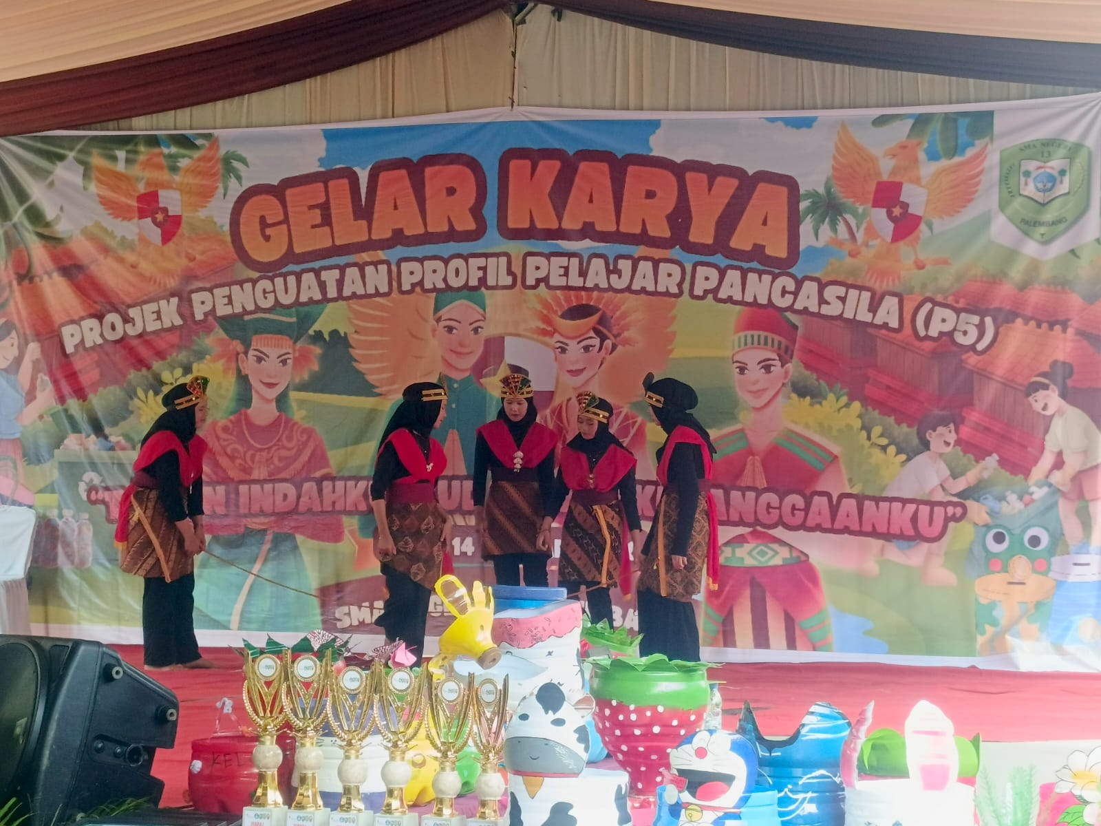 SMAN 13 Palembang Bekali Siswa Kemandirian Ekonomi Lewat Projek Profil Pelajar Pancasila