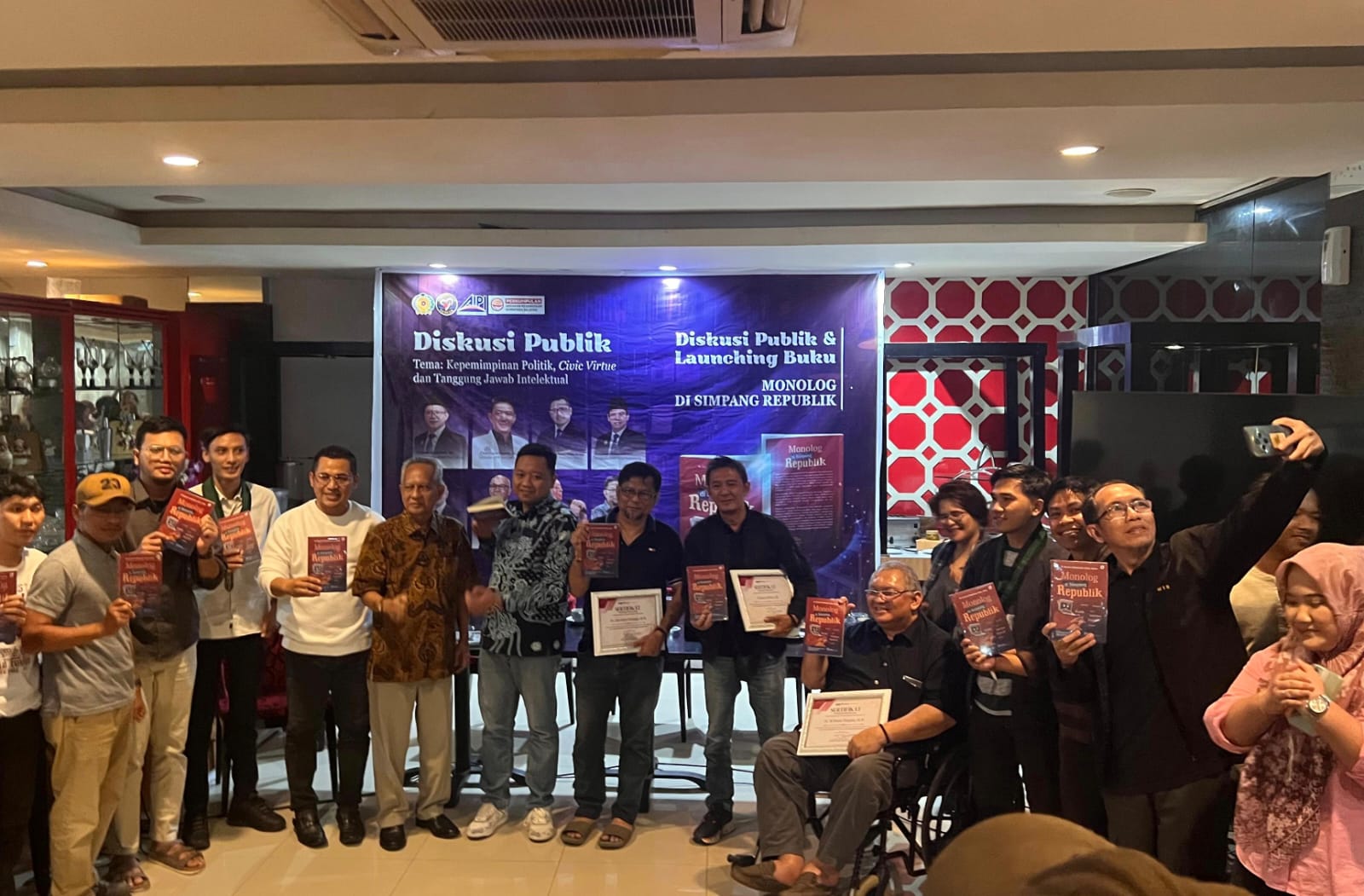 Ketua PDHI Sumsel Apresiasi Karya Haekal Al Haffah: Demokrasi Butuh Pemikiran, Bukan Sekadar Kuasa