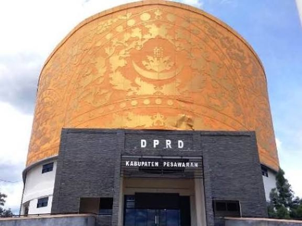 Dugaan Pelanggaran Etika Oknum DPRD Pesawaran Dilaporkan ke Polda Lampung