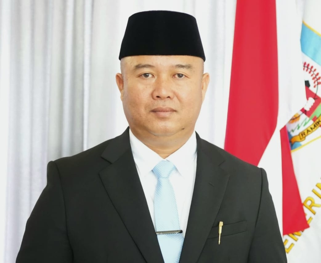 B. Ishak Resmi Dilantik, Fokus Benahi Program Perkebunan