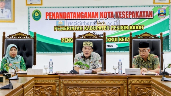 Bupati Dedi Irawan Hadiri Penandatanganan MoU Pemkab Pesisir Barat dan Pengadilan Agama Krui