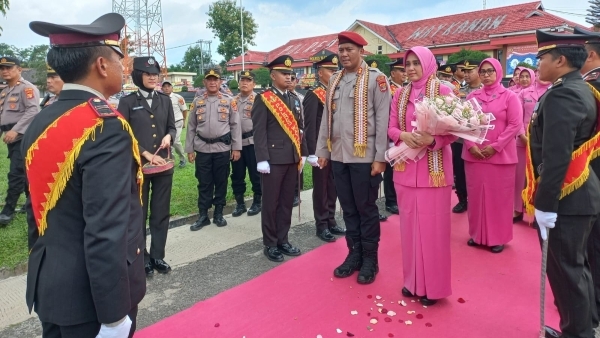 Polres Way Kanan Gelar Sertijab dan Pelepasan Kapolres Lama AKBP Adanan Mangopang
