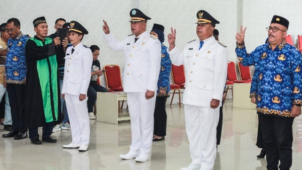 Pemkab Sangihe Perkuat Tata Kelola, Bupati Lantik 16 Pejabat Strategis