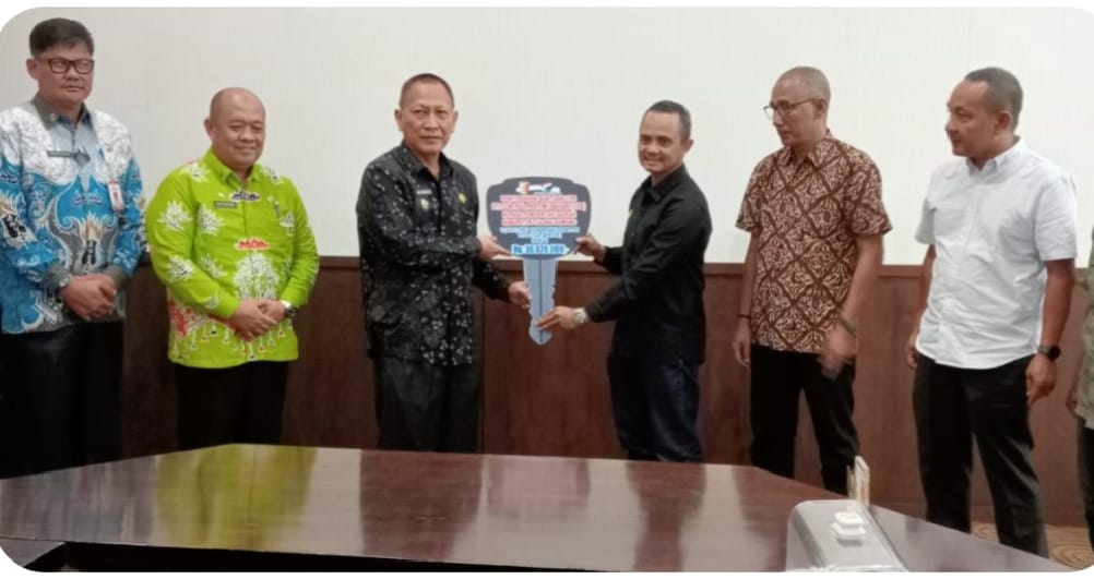 Dukung Pembangunan Daerah, PT Central Pertiwi Salurkan Dana CSR ke Pemkab Tulang Bawang