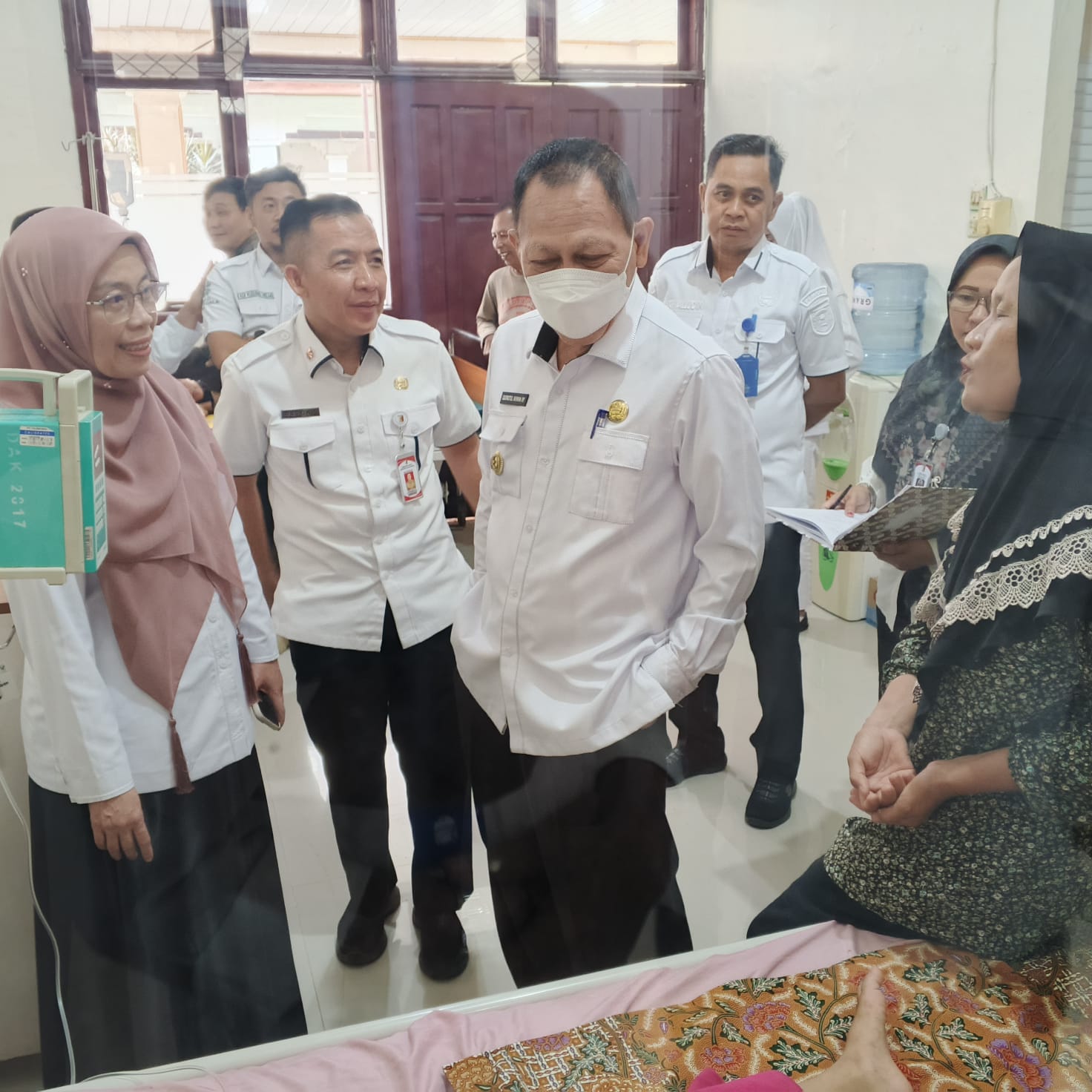 Kasus Keracunan MBG di Menggala, Bupati Qudrotul Ikhwan Tinjau 34 Korban di RSUD