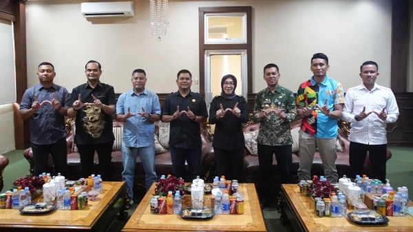 KONI Way Kanan Audiensi dengan Bupati Ayu Asalasiyah, Bahas Pengukuhan dan Persiapan Porkab 2026