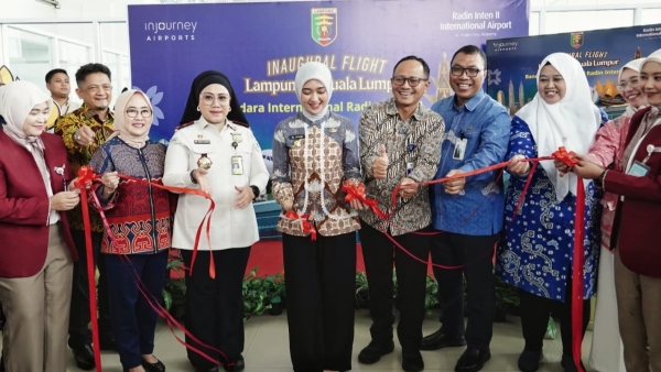 Wagub Lampung Resmikan Penerbangan Perdana ke Kuala Lumpur