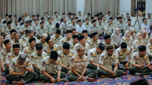Peringatan HUT ke-76 Satpol PP, Gubernur Mirza Tekankan Profesionalisme dan Empati