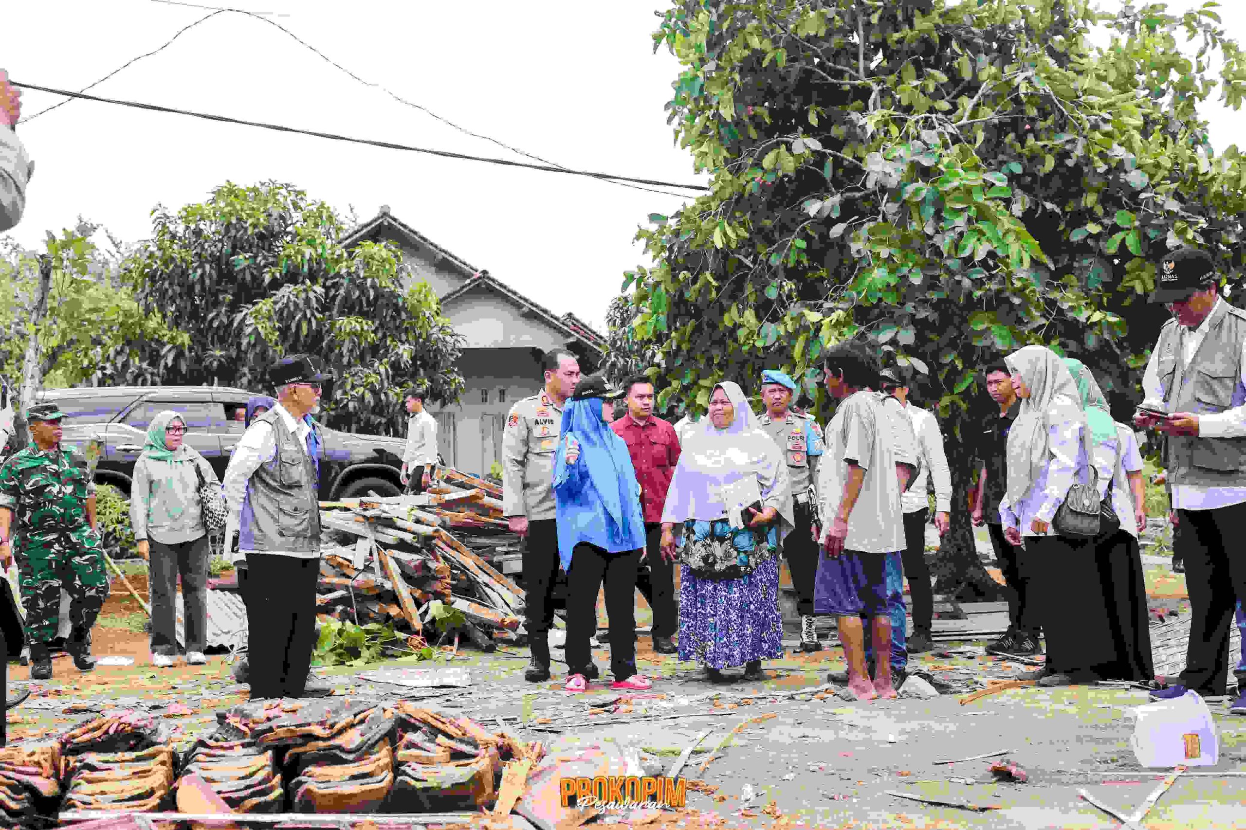 Respons Cepat Bencana Tegineneng, Bupati Nanda Indira Tinjau 132 Rumah Terdampak Puting Beliung