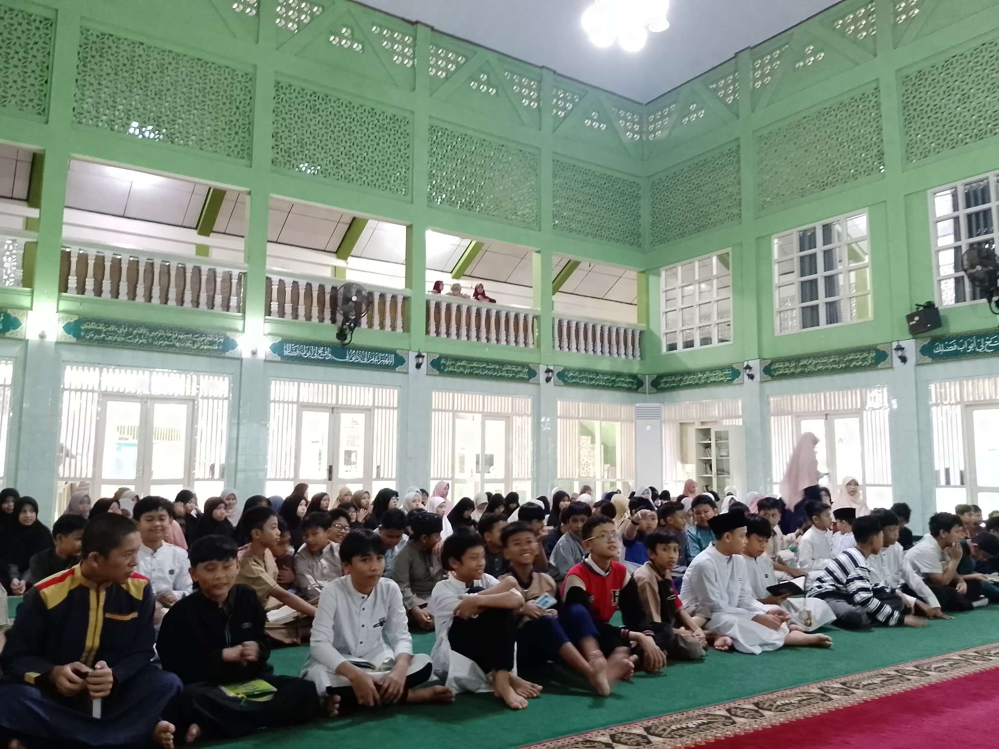 Komite SDIT Permata Bunda 1 Beri Doorprize bagi Siswa Khatam Al-Qur'an 5 Kali di Bulan Ramadan