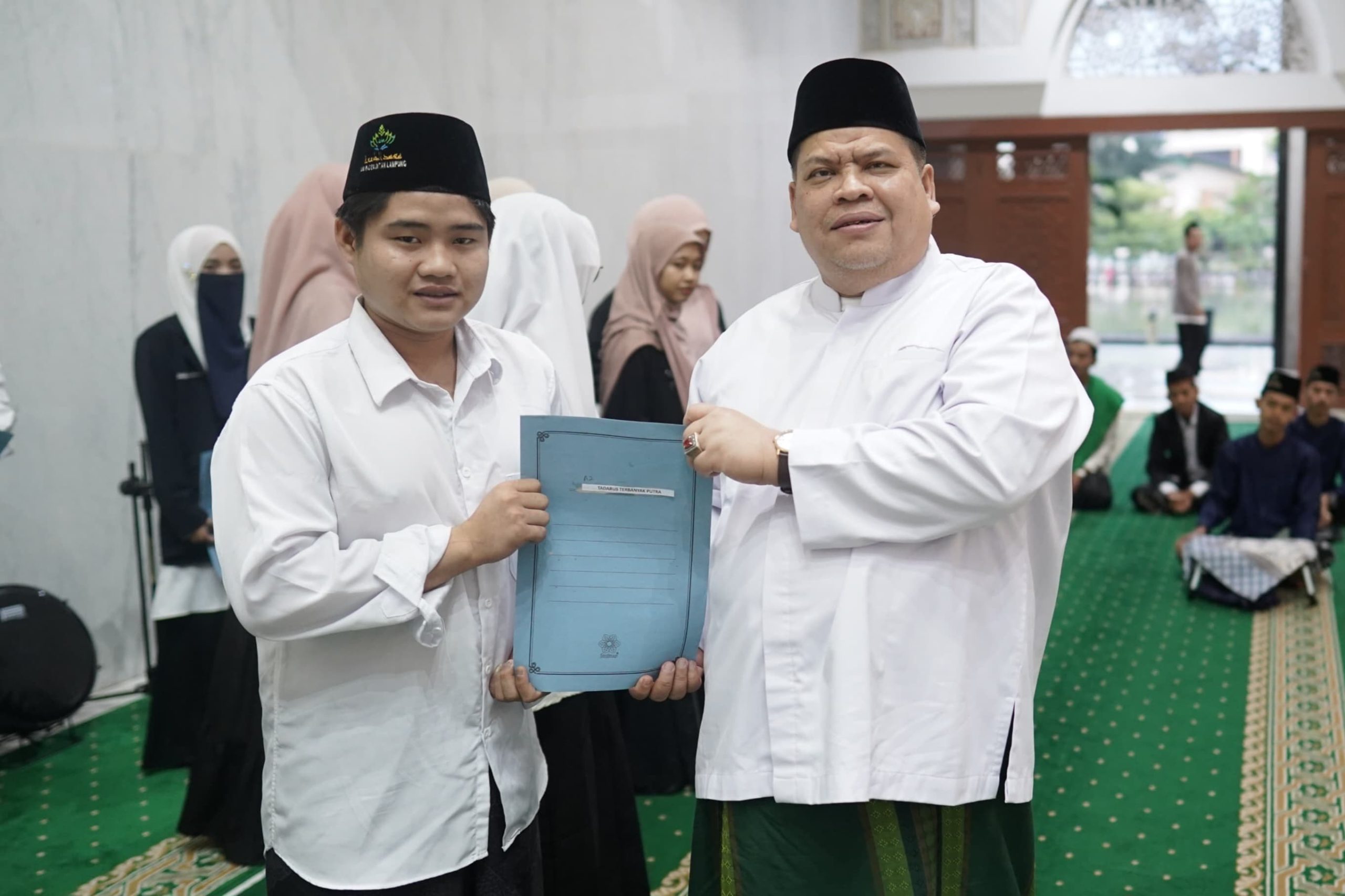 Tutup Karama XV UIN RIL, Wakil Rektor II: Mahasantri Harus Bangun Habit Belajar dan Akhlakul Karimah