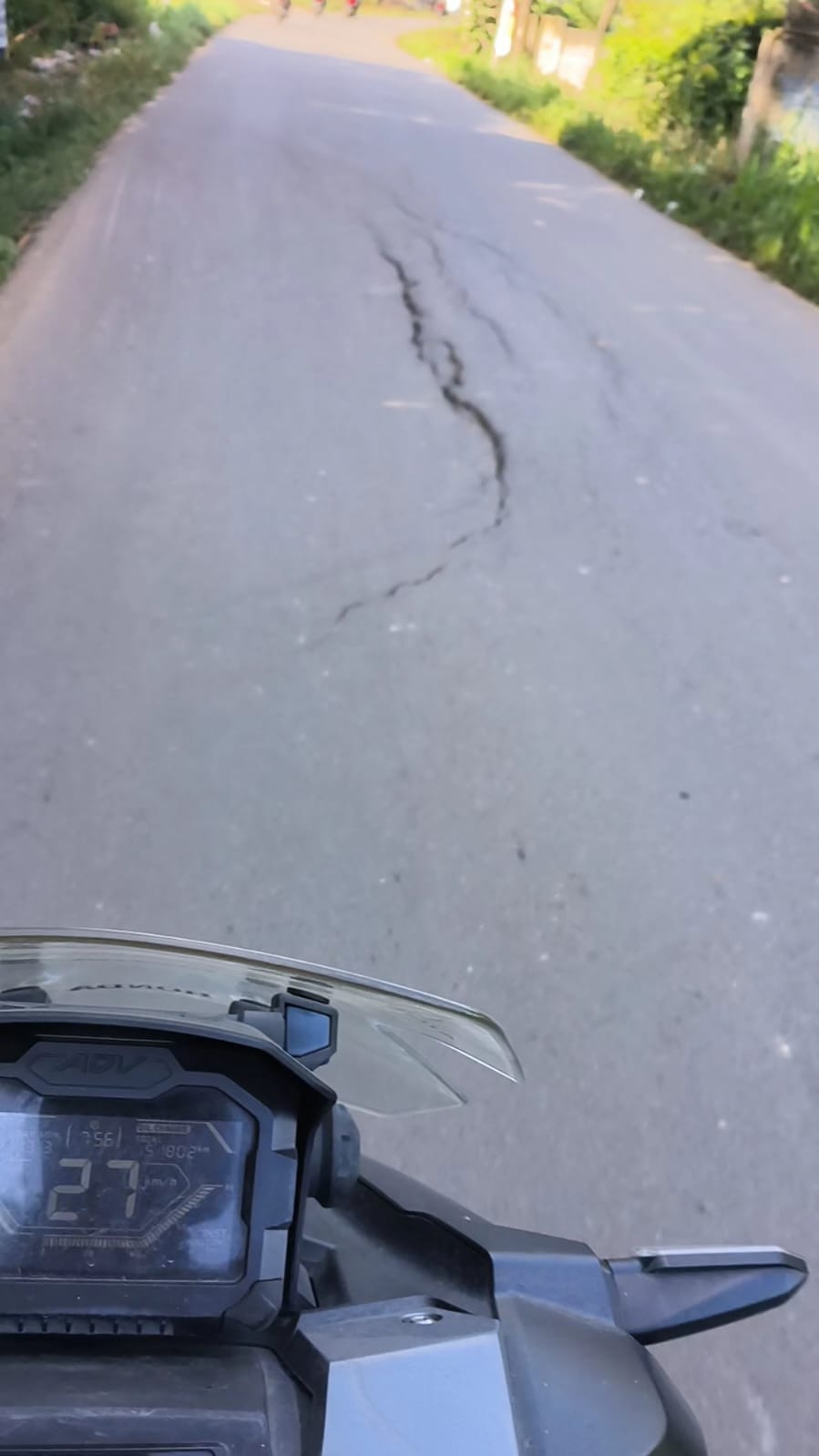 Setahun Dibiarkan Rusak, Jembatan Pendem Jati Agung Kini Amblas dan Mengancam Nyawa