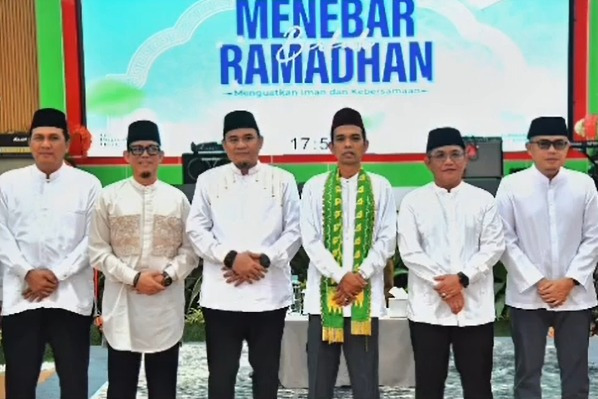 Ribuan Jamaah Hadiri Tabligh Akbar Ustadz Abdul Somad di OKU Selatan, Ketua DPRD Sumsel Beri Dukungan Penuh