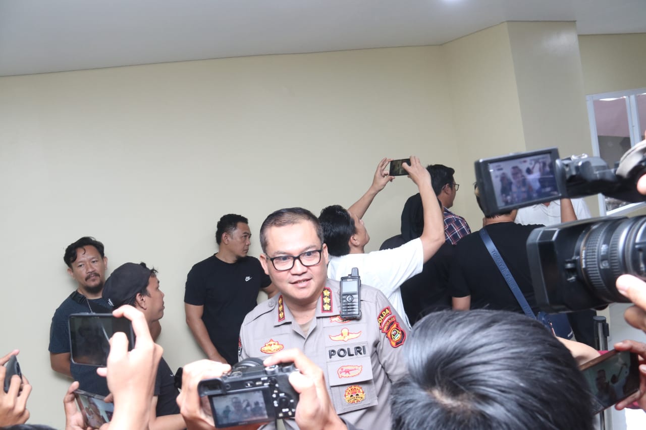Jalintim Padat Merayap, Kapolres Muba Pimpin Langsung Tim Urai Kemacetan hingga Sahur