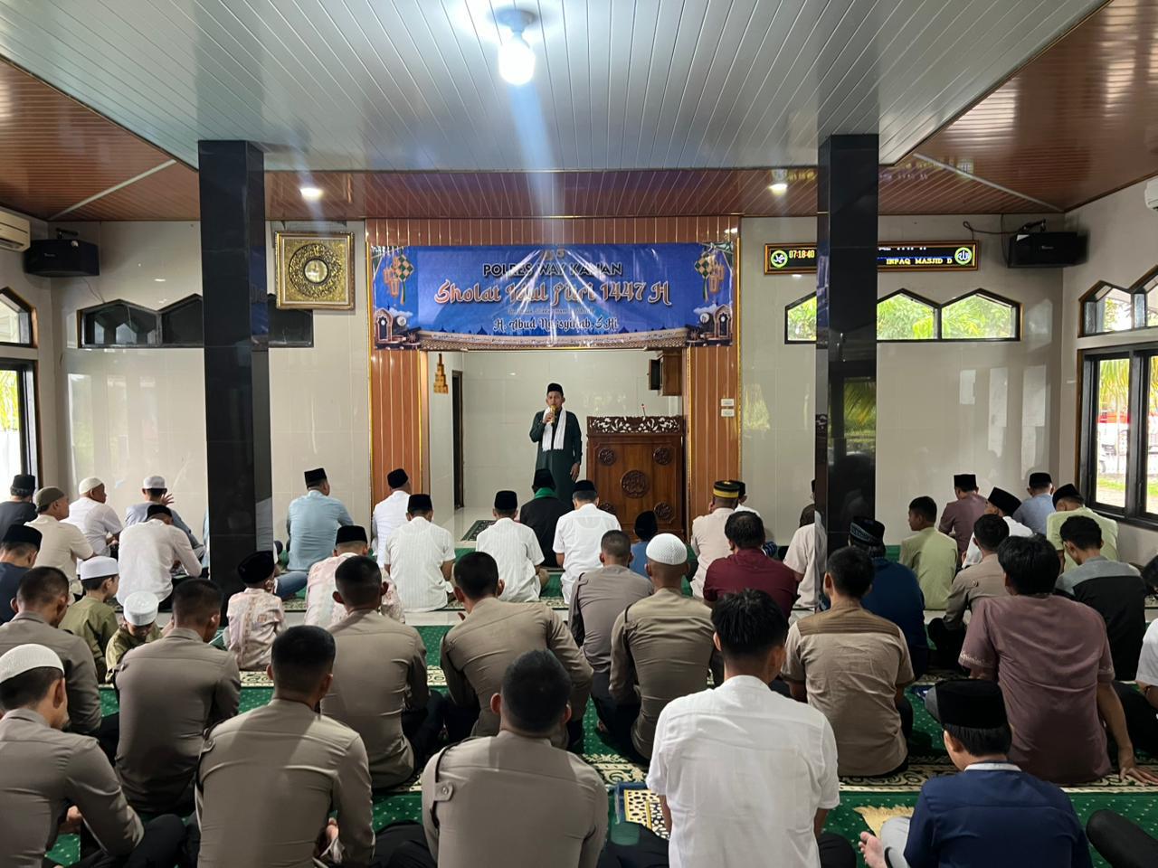 Momen Fitri di Polres Way Kanan, Kapolres Ajak Personel Tingkatkan Kepedulian Sosial Pasca Ramadan