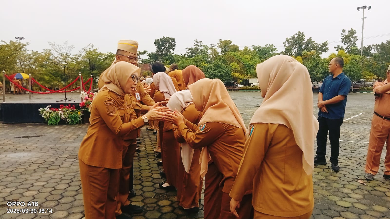 Hari Pertama Kerja Pasca Lebaran, Bupati Ayu Asalasiyah Pimpin Apel Perdana di Way Kanan