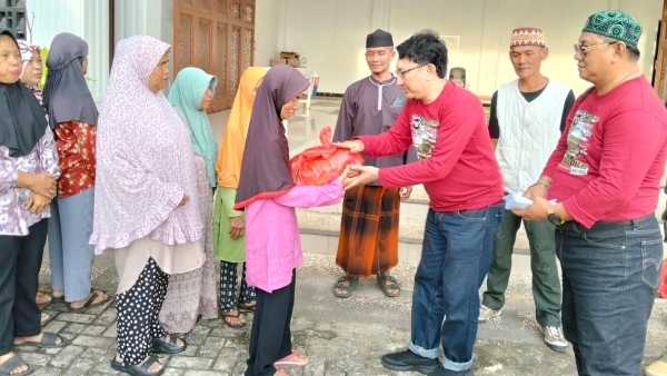 Dipimpin Henry Kurniawan Yuza, Willys Lampung Community Gelar Baksos Serentak
