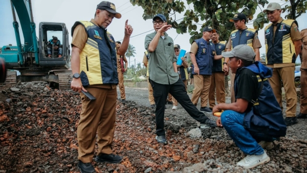 Pemprov Lampung Kebut Penanganan Perbaikan Jalan Provinsi Ruas Gunung Batin–Daya Murni Lamteng, Gubernur Mirza Tekankan Kualitas dan Kepatuhan Tonase
