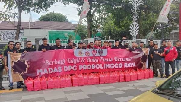 Ormas Madas Probolinggo Bagikan 1.500 Paket Takjil, Wujud Kepedulian di Bulan Ramadan