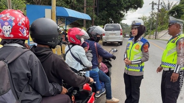 Pantau Arus Balik Lebaran 1447 H, Polres Way Kanan Imbau Keselamatan dan Siapkan Layanan 110