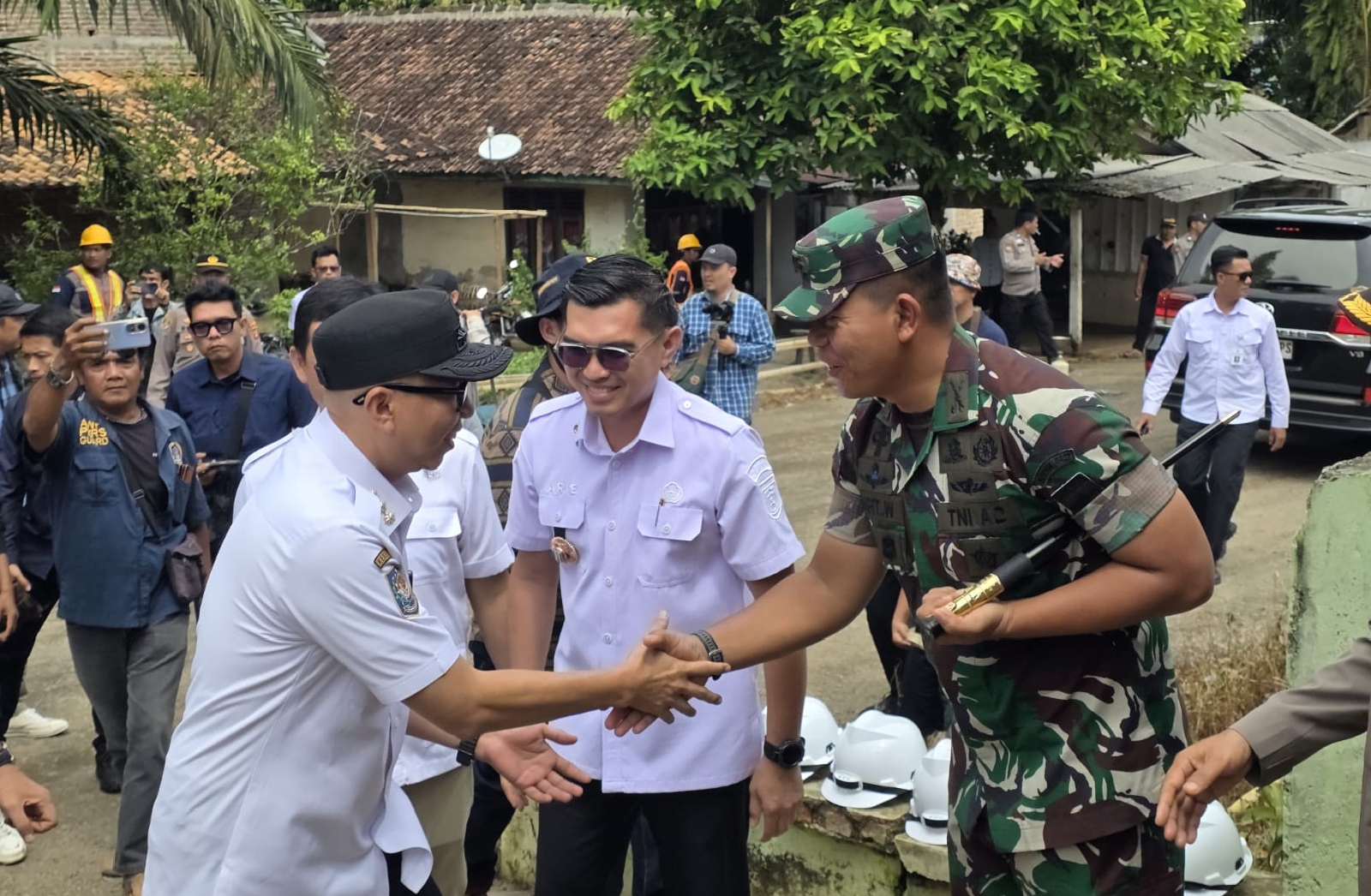 Groundbreaking Jalan Kasui–Air Ringkih Dimulai, Dandim Way Kanan Tegaskan Komitmen TNI Dukung Pembangunan