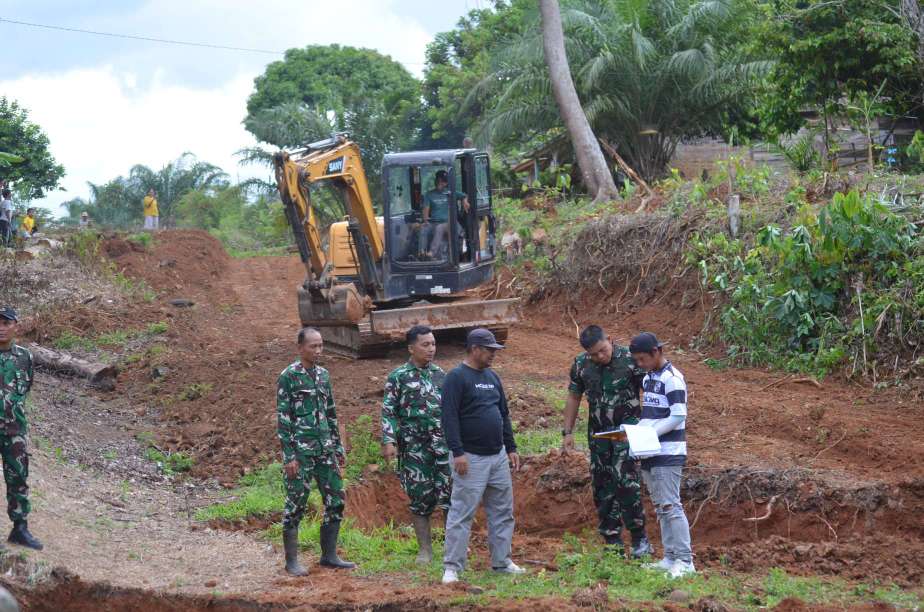 Kodim 0427/Way Kanan Kebut Pembangunan Jembatan Gantung Printis Garuda