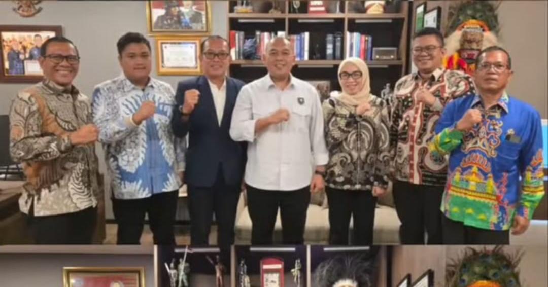 Bupati Way Kanan Boyong Pimpinan DPRD Temui Menko Infrastruktur, Suarakan Aspirasi Jalan Rusak