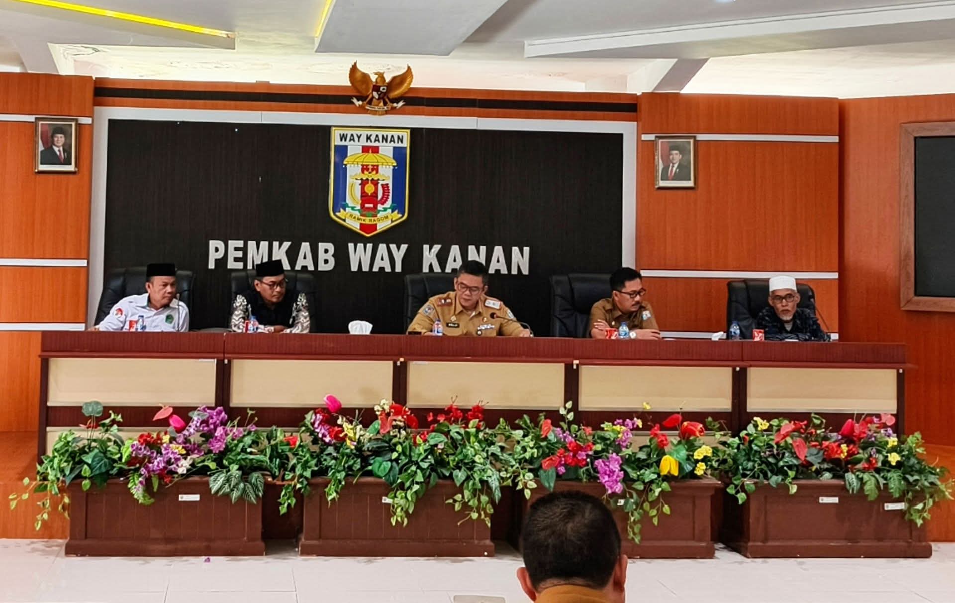 Sambut HUT ke-27, Way Kanan Gelar Pengajian Akbar dan Istighotsah di Lapangan Buay Pemuka