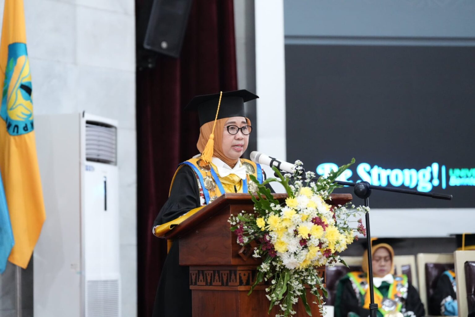 Unila Kukuhkan Dua Guru Besar Baru, Kekuatan Akademik Kini Tembus 173 Profesor