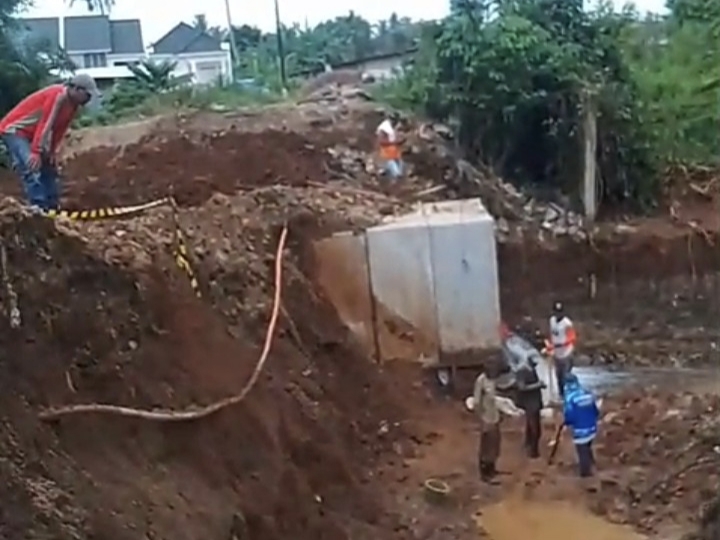 Konstruksi Jembatan Karang Sari–Fajar Baru Disorot, LSM GPAN Desak Evaluasi Total