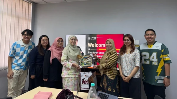 Guru Besar UIN RIL Jadi Mentor Diskusi Dosen di Universiti Teknologi Malaysia