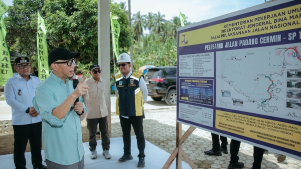 Gubernur Lampung Percepat Perbaikan Jalan Padang Cermin–Teluk Kiluan, Dorong Akses Wisata dan Ekonomi