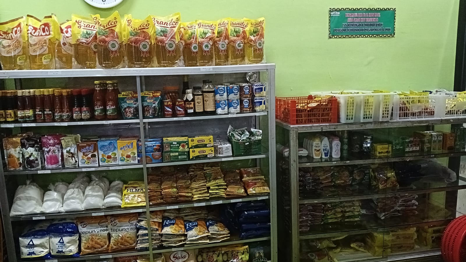 Dari Masjid untuk Umat, Al Iman Mart Jadi Pusat Belanja Favorit Warga