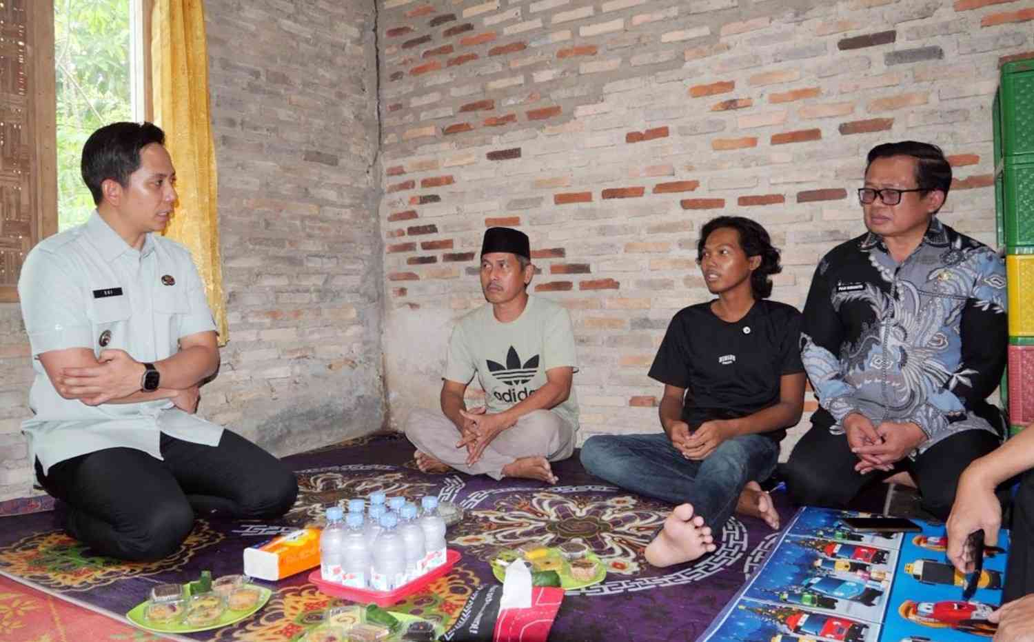 Aksi Cepat Bupati Egi Pulangkan Aji dari Merauke, Korban Kerja Paksa di Kapal Ikan