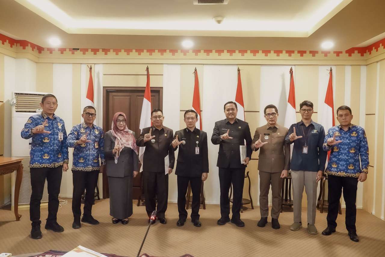 Dongkrak IPM Lampung, Sekdaprov Marindo Luncurkan Aplikasi RMDku untuk Sinkronisasi Data Siswa