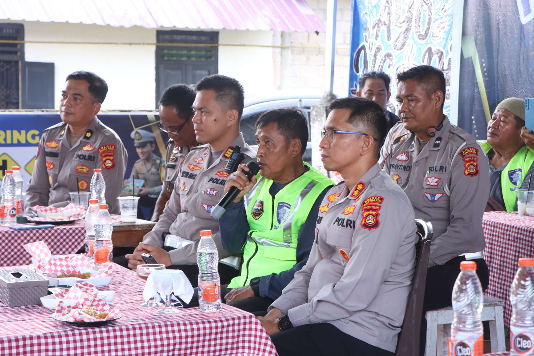Fasilitasi Pengemudi Ojek, Polres Banyuasin Resmikan Kedai Komba di Pangkalan Balai