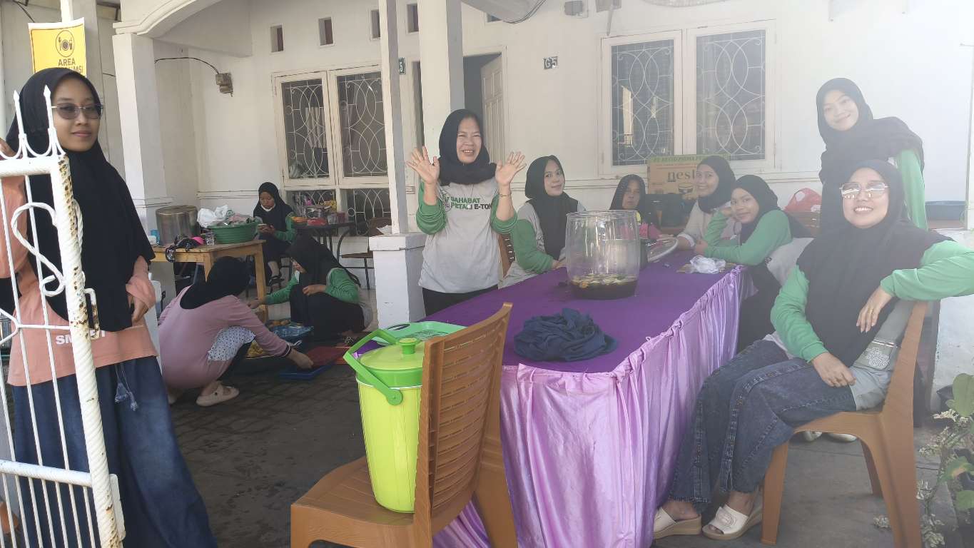 Apresiasi Garda Belakang, DKM Al-Iman Sebut Tim Konsumsi Jadi Kunci Sukses Kurban 1447 H