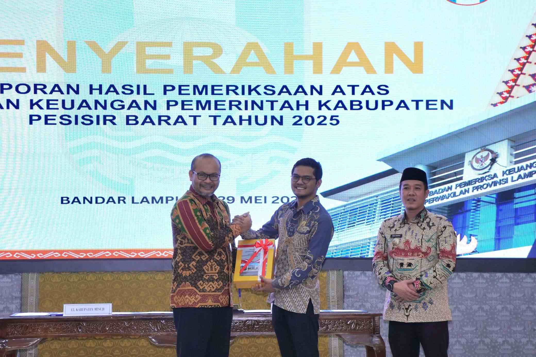Cetak Rekor 7 Kali Beruntun, Pemkab Pesisir Barat Kembali Raih Opini WTP dari BPK