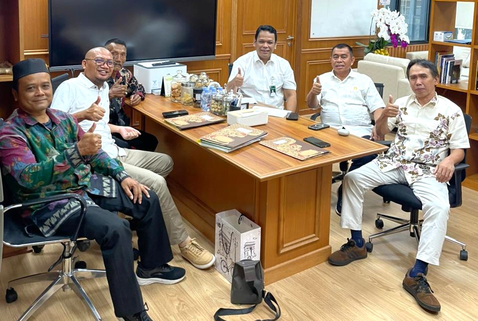 Bustami Zainudin Dampingi DPD PSI Tanggamus Audiensi ke Kementerian Kehutanan