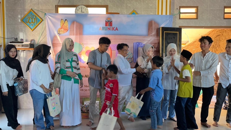 Komunitas Arunika Lampung Berbagi Edukasi dan Wujudkan Mini Kebun di Panti Asuhan As Saminah