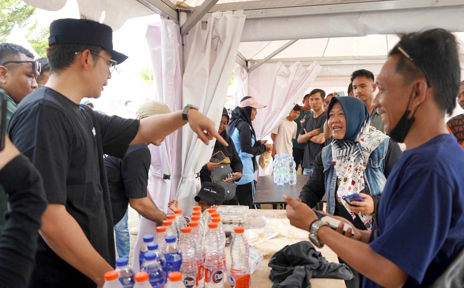 Bupati Egi Belanja dan Sapa Pedagang, UMKM Jadi Sorotan di IDS Sumatra 2026