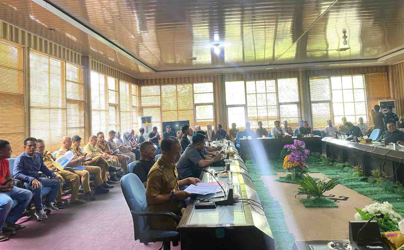 DPRD Way Kanan Gelar RDP Bersama Warga dan Pengusaha BBM Bahas Aspirasi Masyarakat